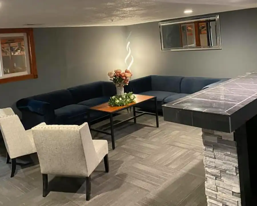 Paul's Paradise - A Comfortable & Private Space for Family and Guests - Pleasant Plains, IL