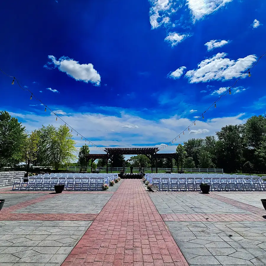 Paul's Paradise Gallery - exterior space, Outdoor Stage and Patio - Pleasant Plains, IL