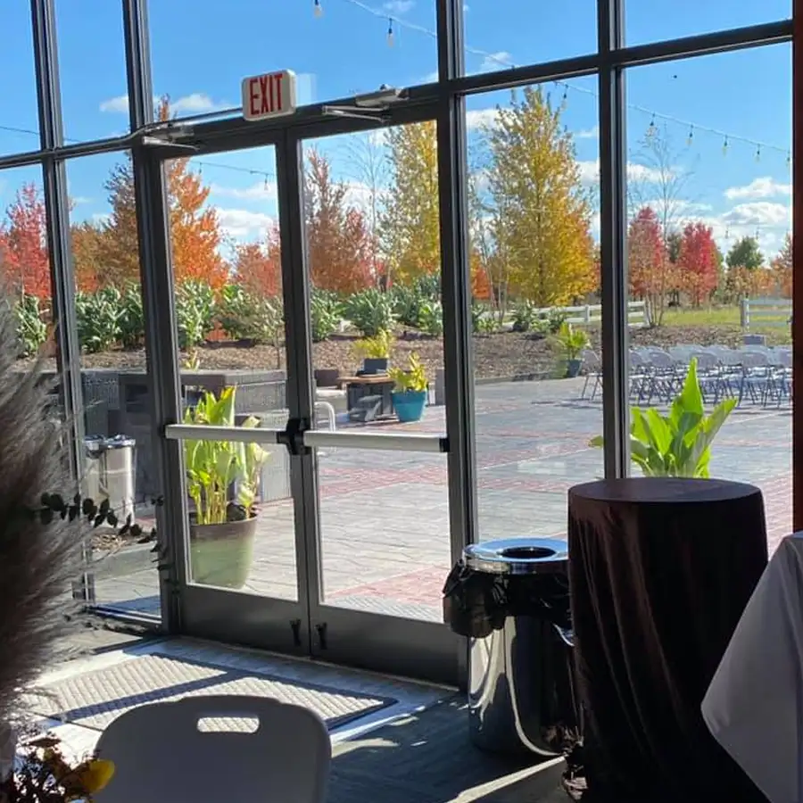 Paul's Paradise Gallery - interior space, patio doors - Pleasant Plains, IL