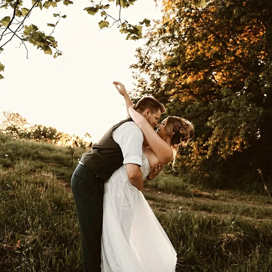 Paul's Paradise Gallery - Tree Farm Tour, wedding photography - Pleasant Plains, IL