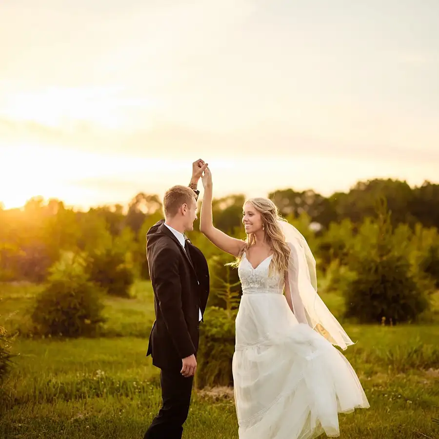 Paul's Paradise Gallery - Tree Farm Tour, wedding photography - Pleasant Plains, IL