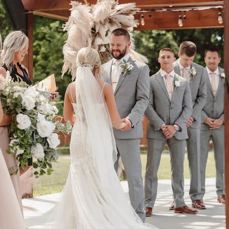 Paul's Paradise Gallery - Weddings - Pleasant Plains, IL