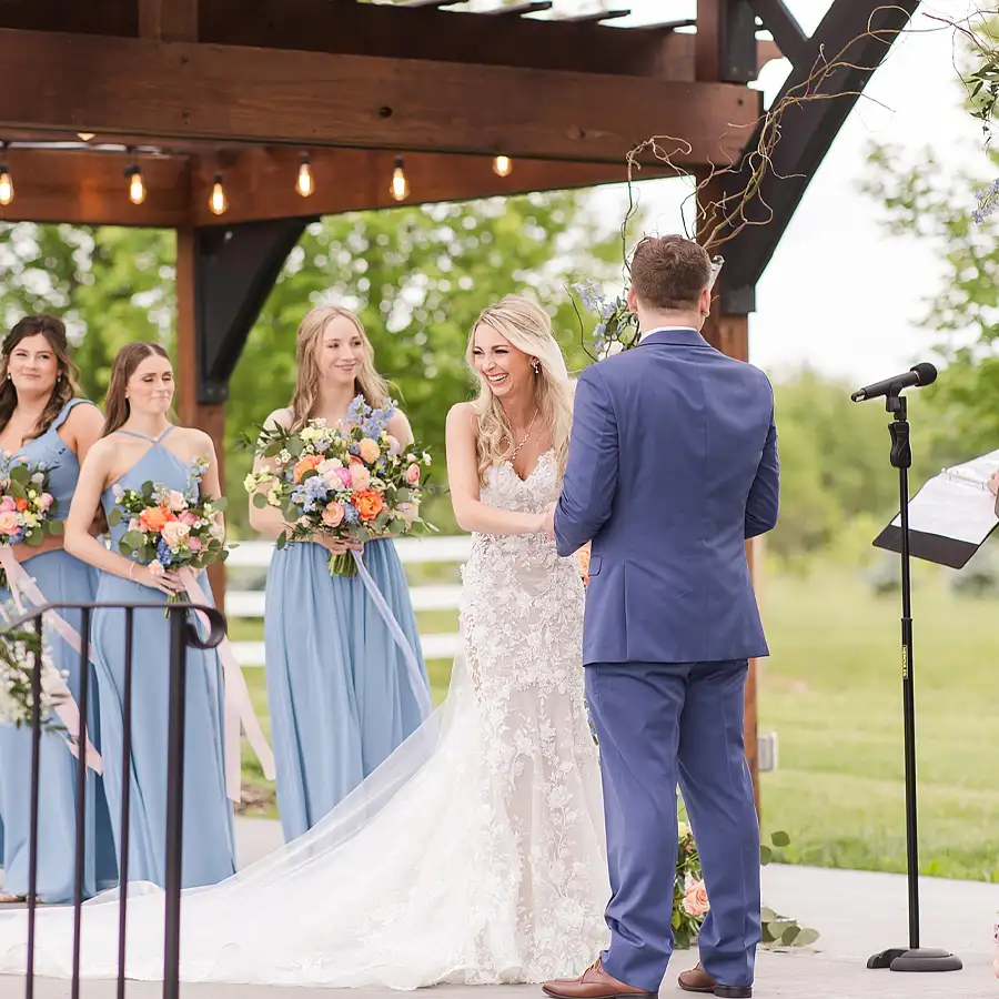 Paul's Paradise Gallery - Weddings - photo credit to JILL GUM Photography - Pleasant Plains, IL
