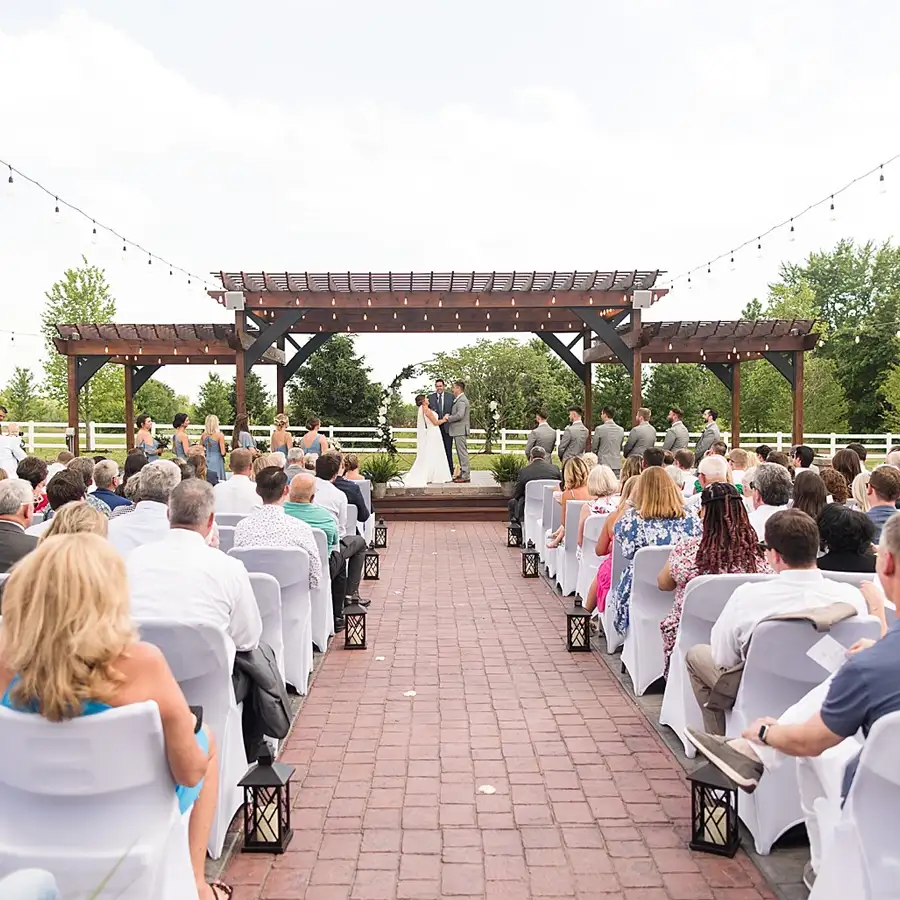 Paul's Paradise Gallery - Weddings - photo credit to Lauren Westrich Photography - Pleasant Plains, IL