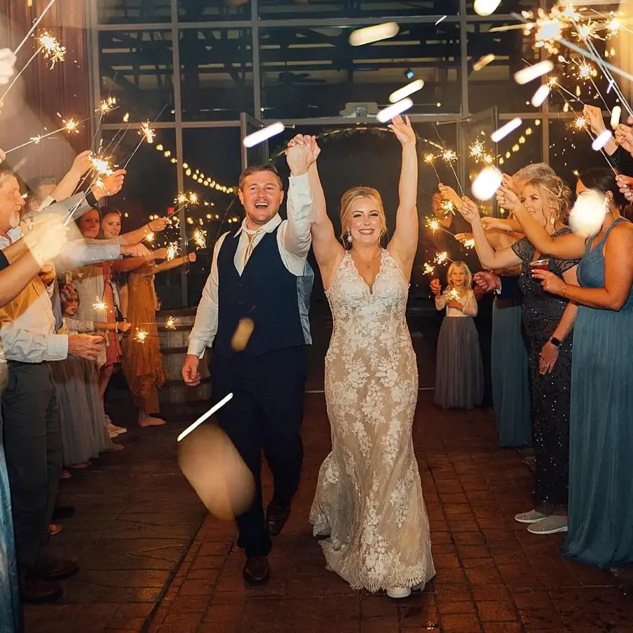 Paul's Paradise Gallery - Weddings - Pleasant Plains, IL